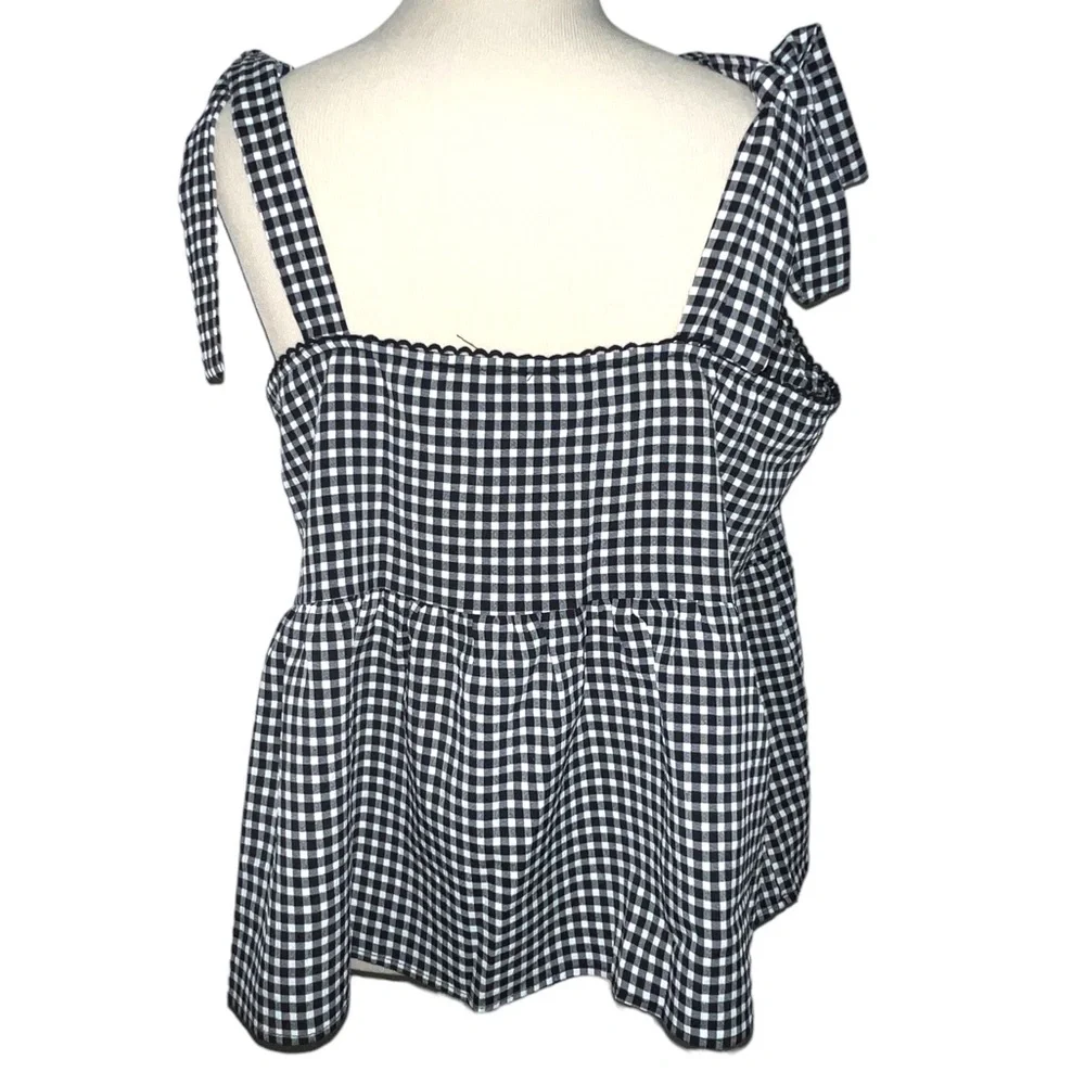 Skies are Blue Gingham Flowy Blouse - Picture 2 of 8